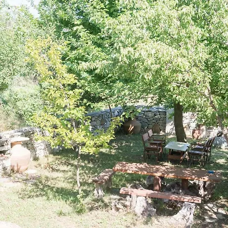 Alexios Apartman Páhisz